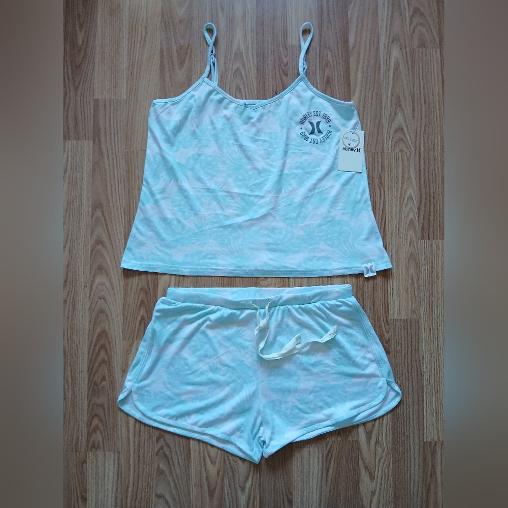 Hurley Women's Light Blue Floral Pattern Sleepwear Set